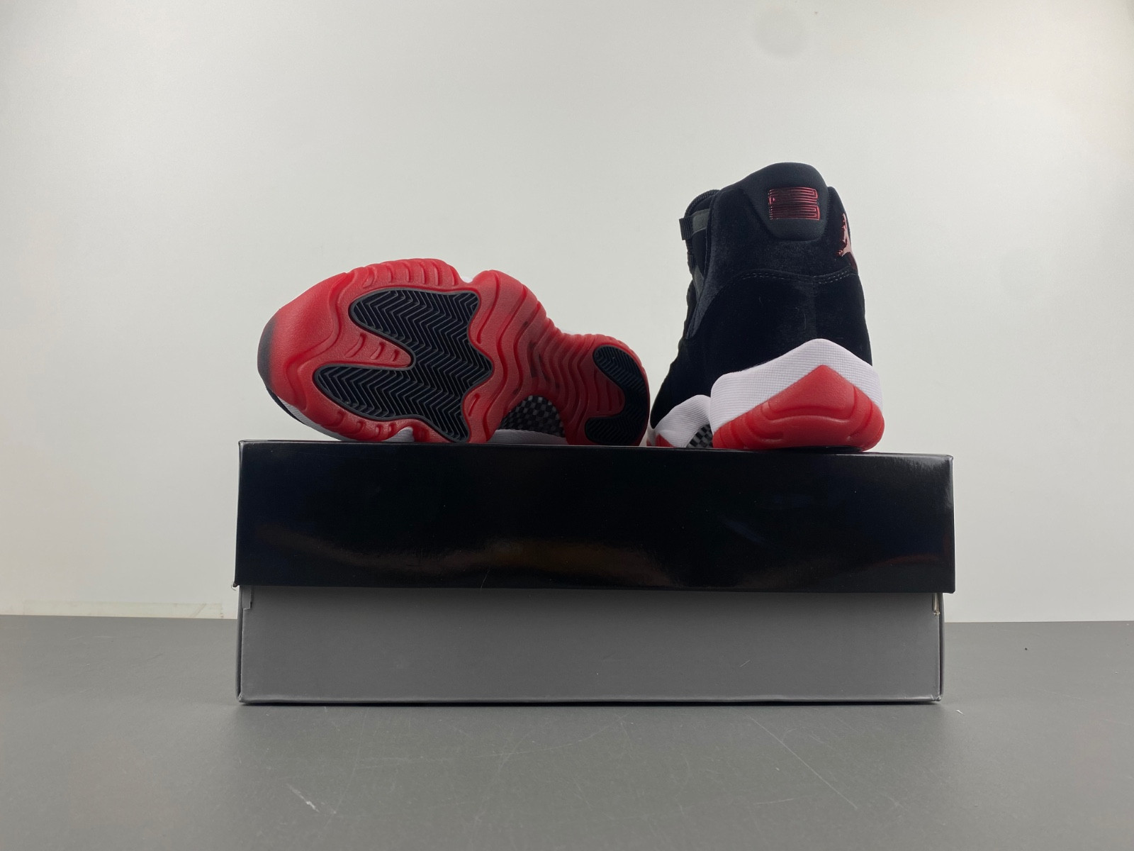 Air Jordan 11 WMNS DB5457-061