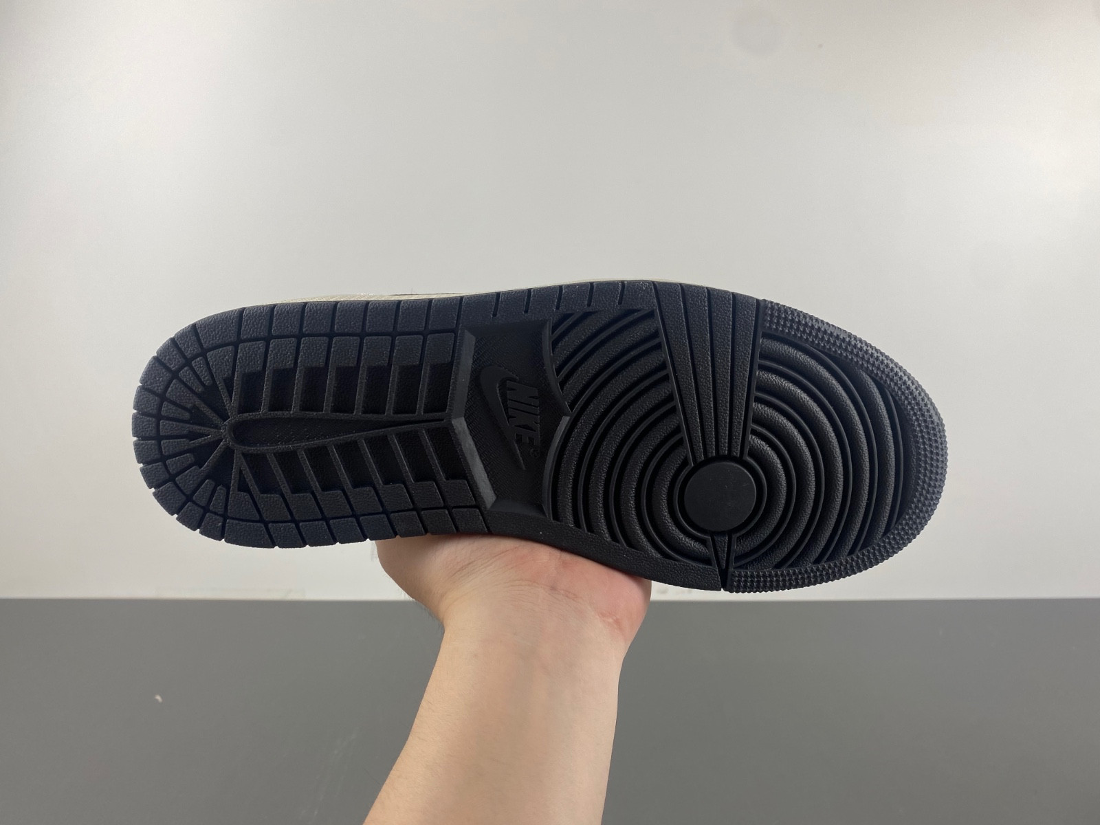 PSG x Air Jordan 1 Low OG HF8828-100
