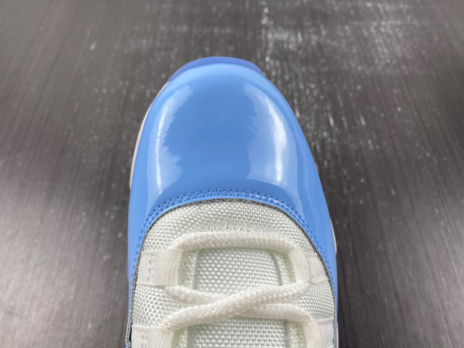 Air Jordan 11 CT8012-141
