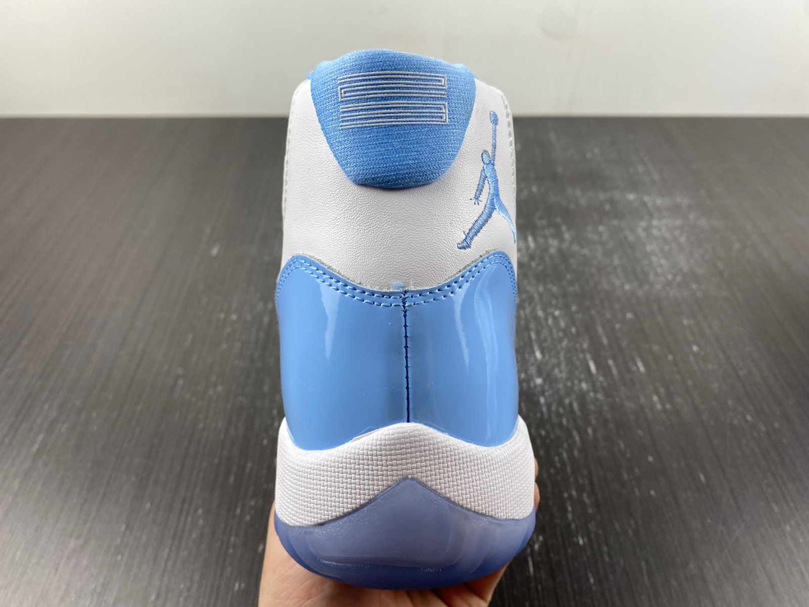 Air Jordan 11 CT8012-141