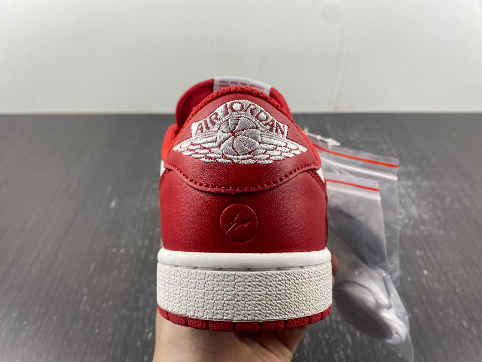OFF-WHITE x Travis Scott x Air Jordan 1 DM7890-103