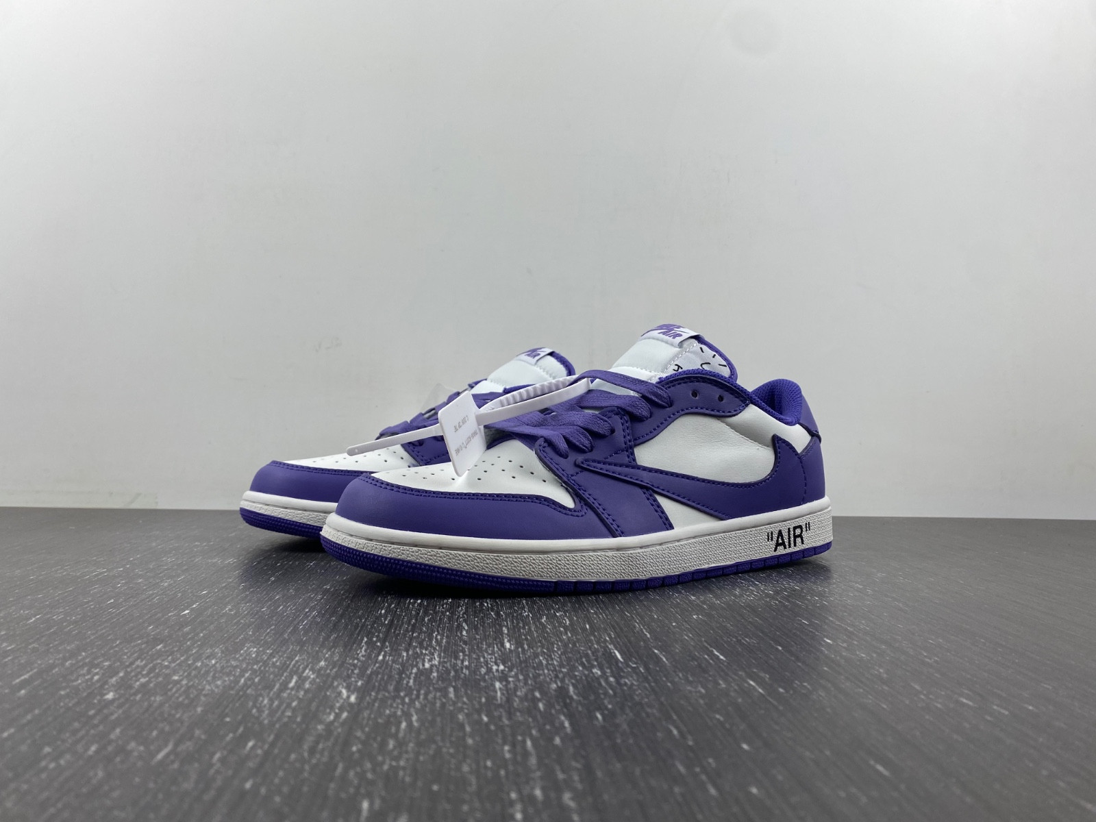 OFF-WHITE x Travis Scott x Air Jordan 1 DM7890-386