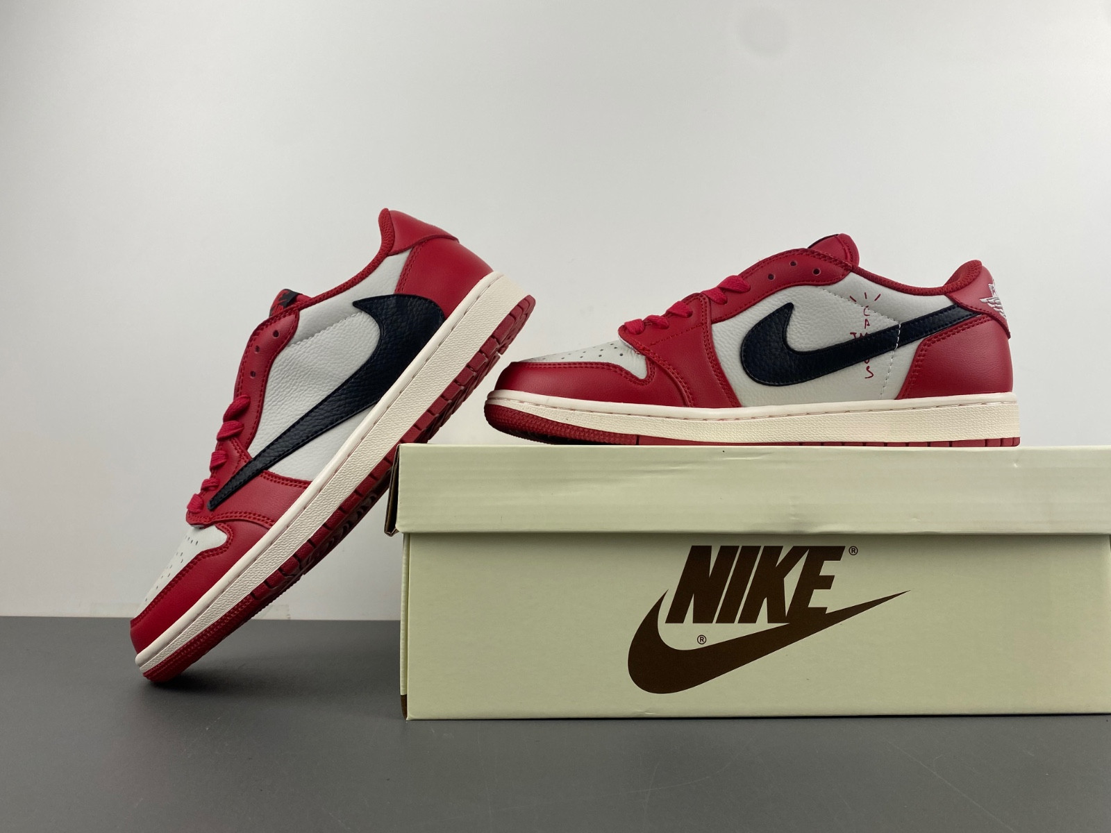 Air Jordan 1 Low “Sanddrift” HQ3440-101