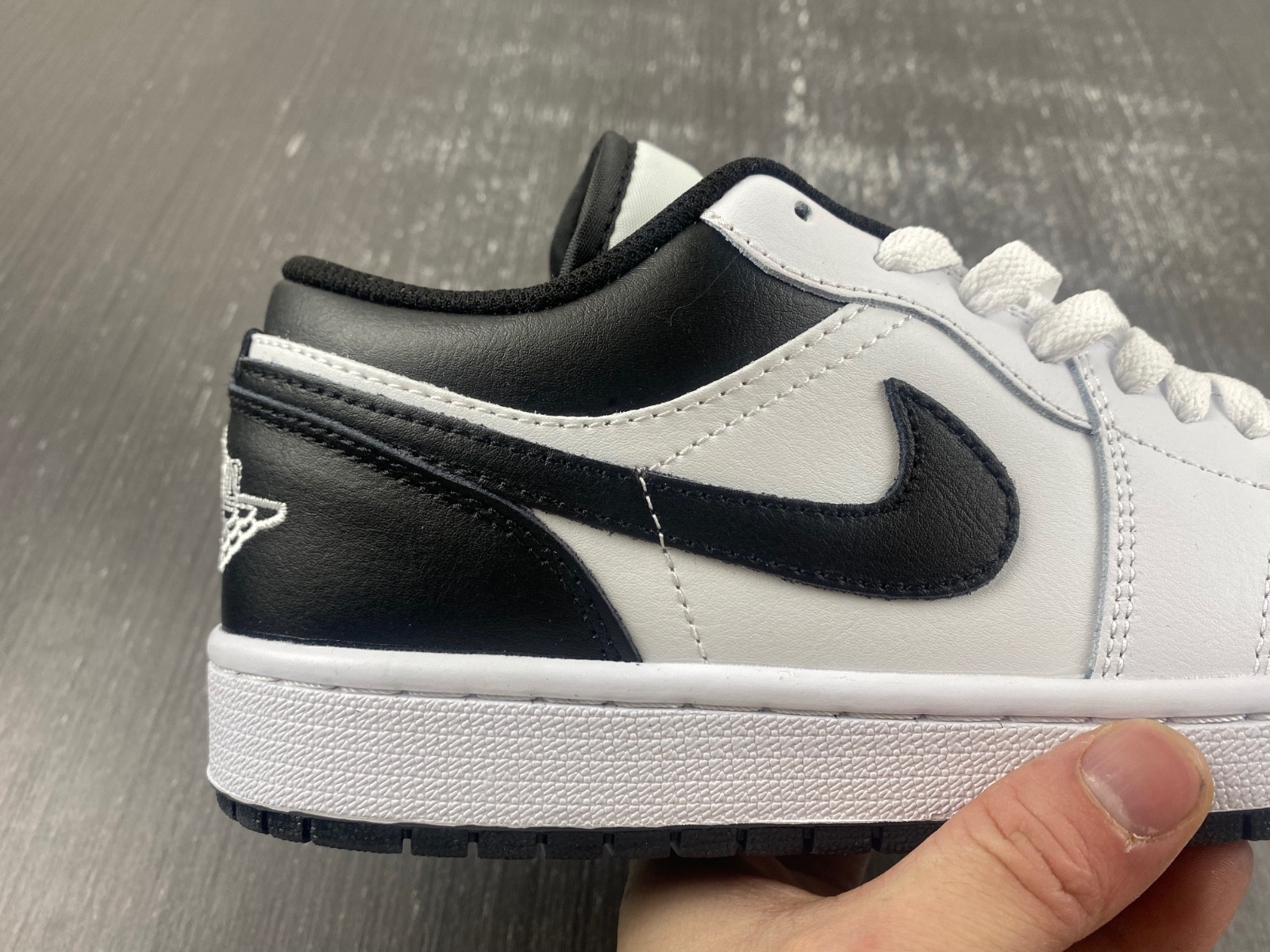 Air Jordan 1 Low 553558-132
