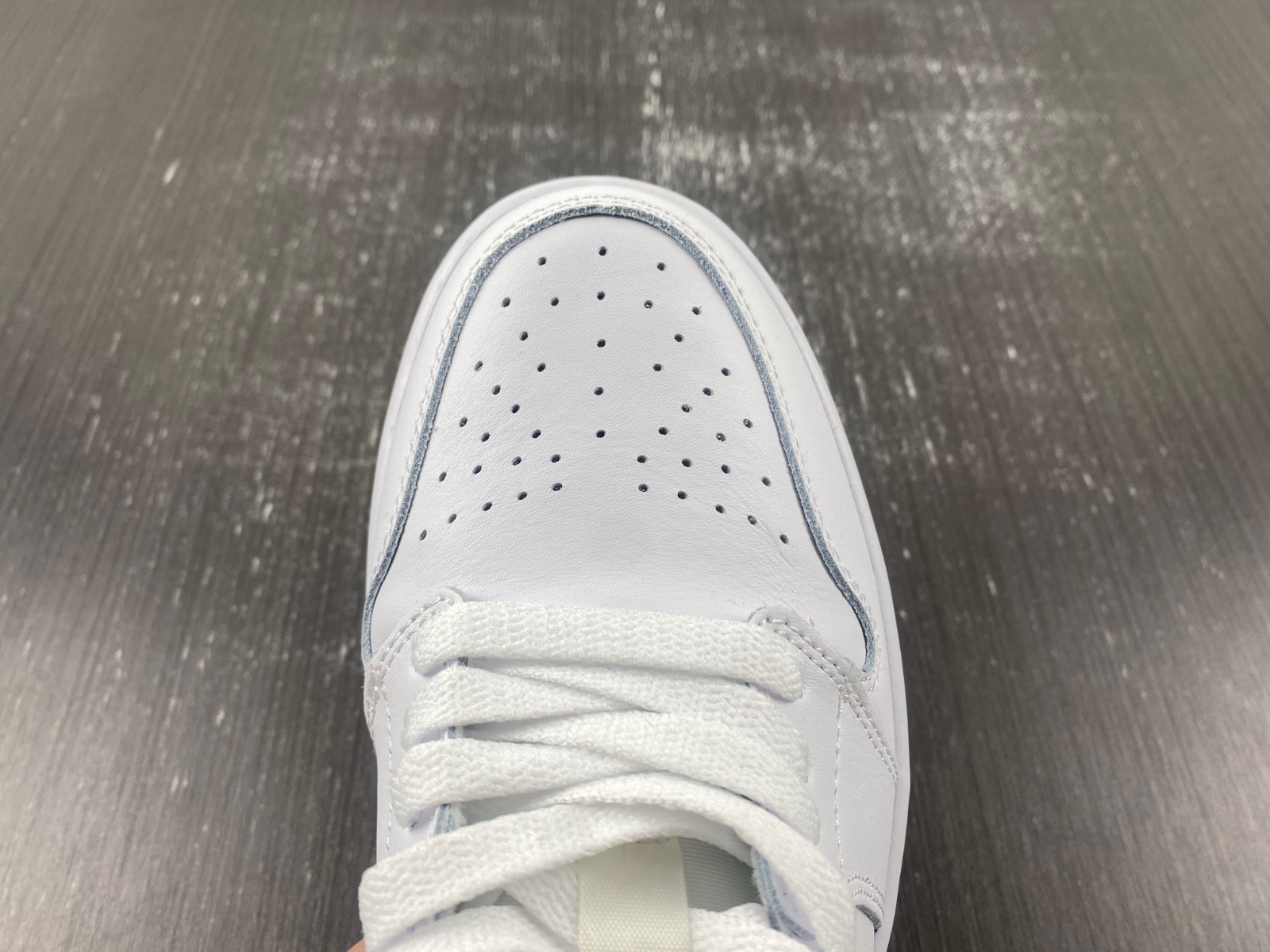 Air Jordan 1 Low 553558-132