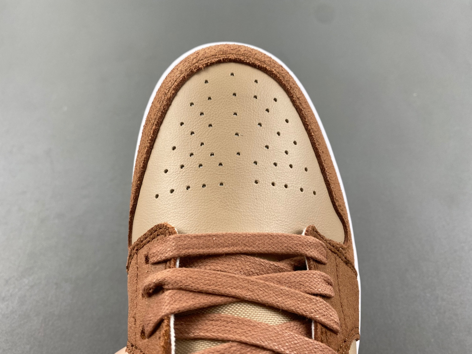 Air Jordan 1 Low FJ3453-200