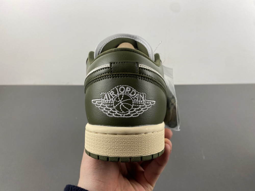 Air Jordan 1 DC0774-122