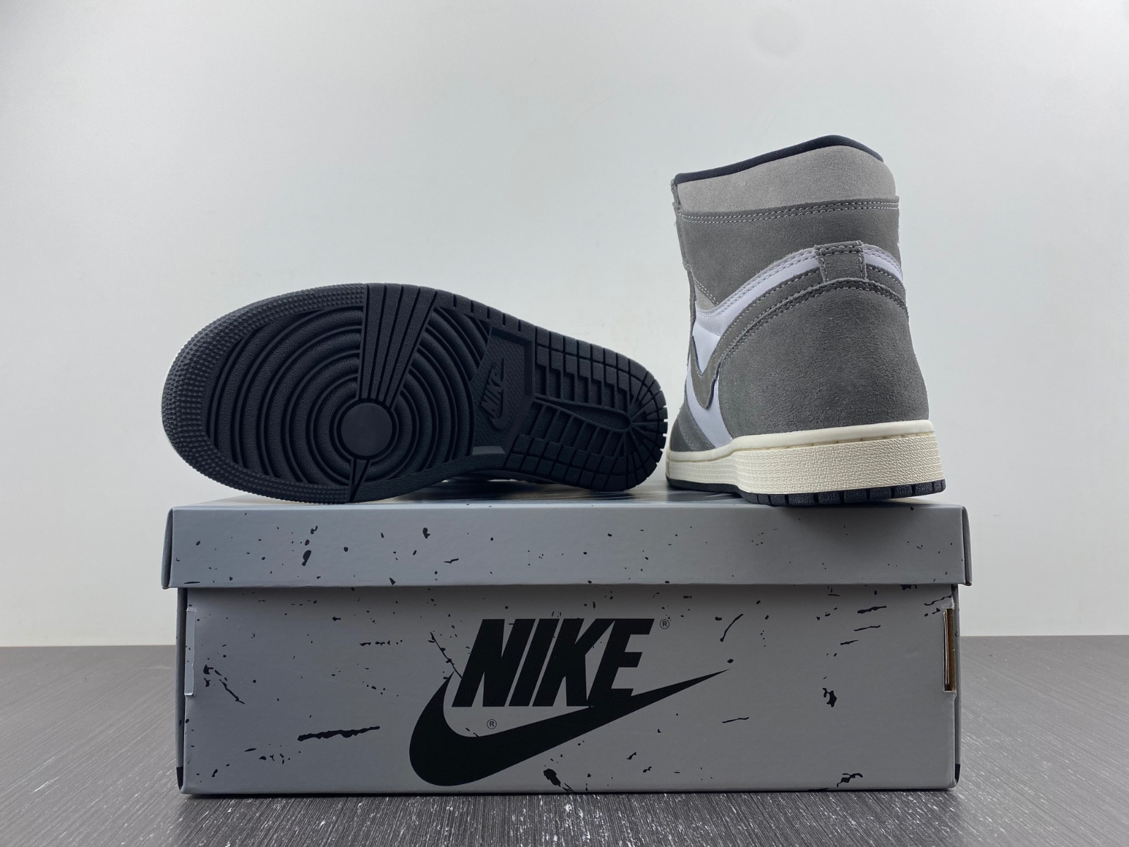 Air Jordan 1 High OG “Washed Heritage” DZ5485-051
