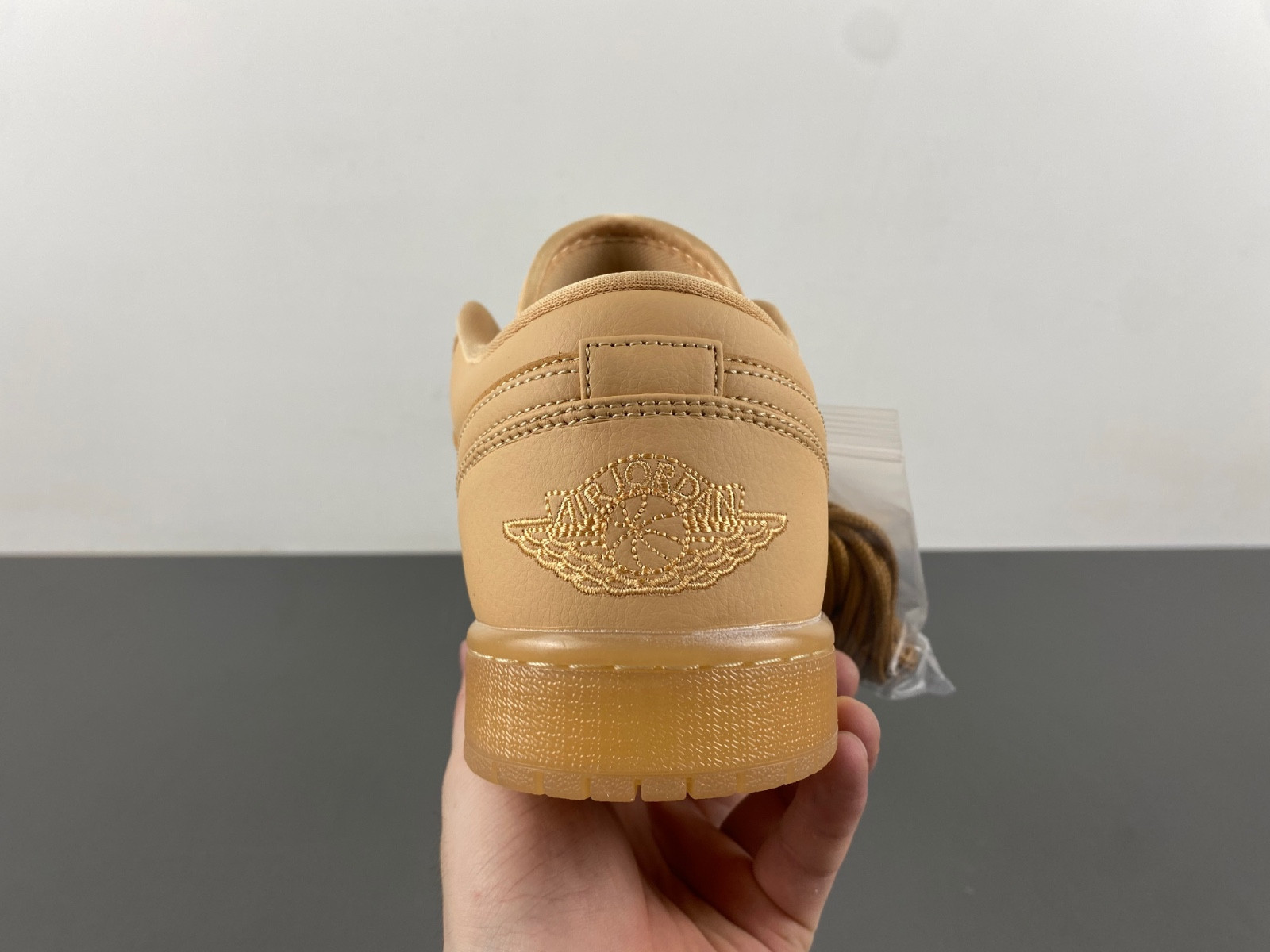 Air Jordan 1 Low WMNS “Pale Vanilla” FZ3972-294