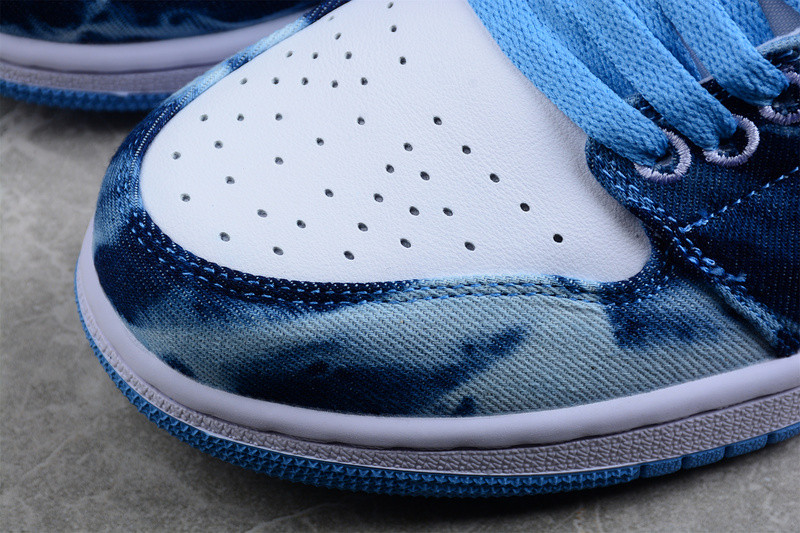 Jordan 1 Low Washed Denim (GS) DM8947-100