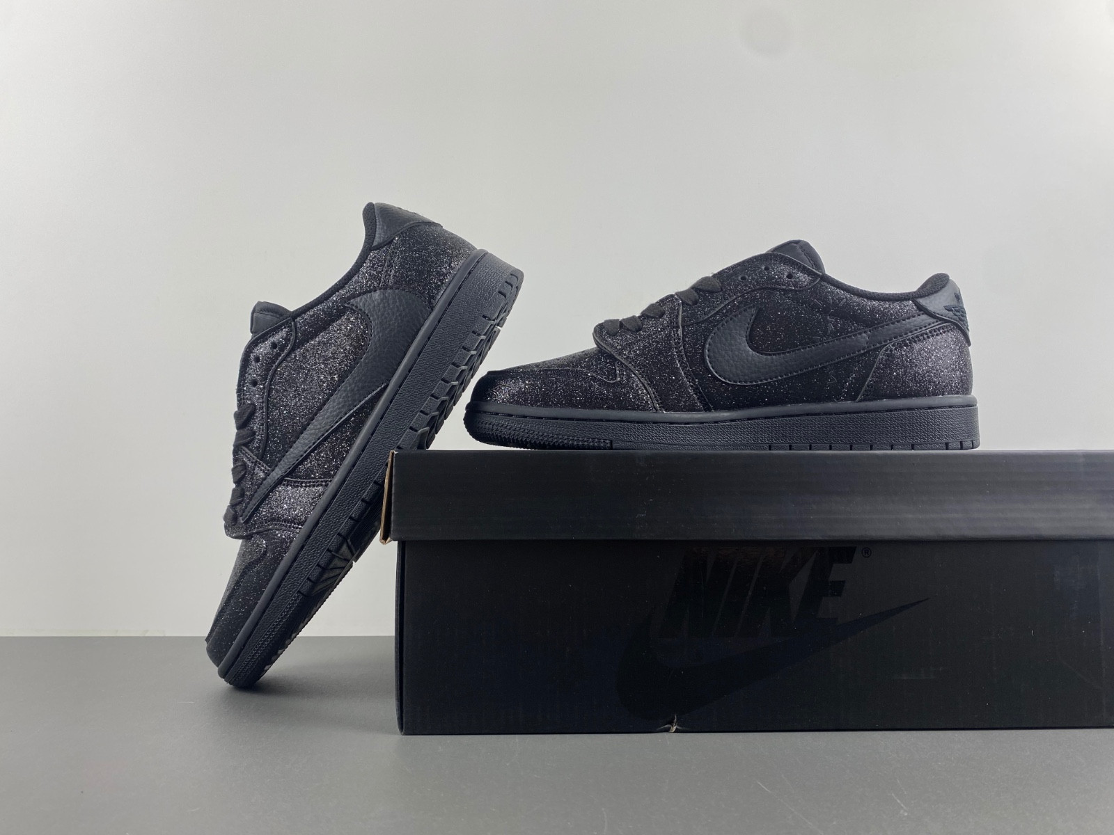 Travis Scott x Air Jordan 1  DM7866--282