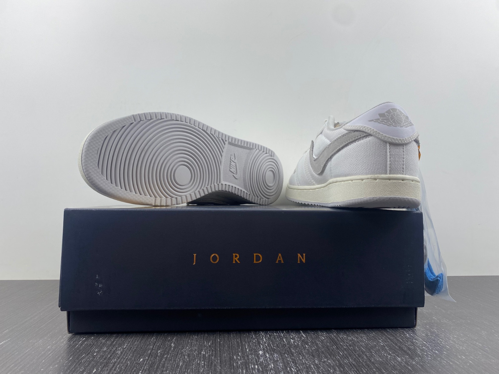 Union x AJKO 1 Low DO8912-101
