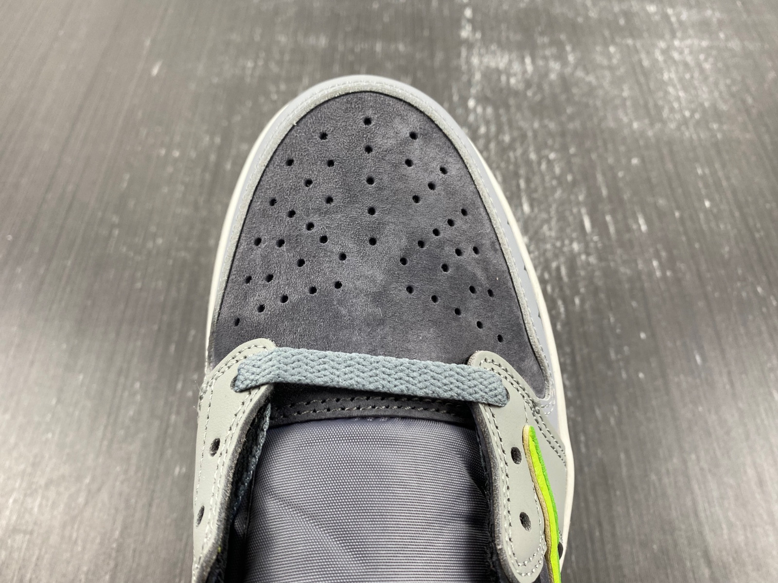 Jordan 1 Retro Low CZ0790-043