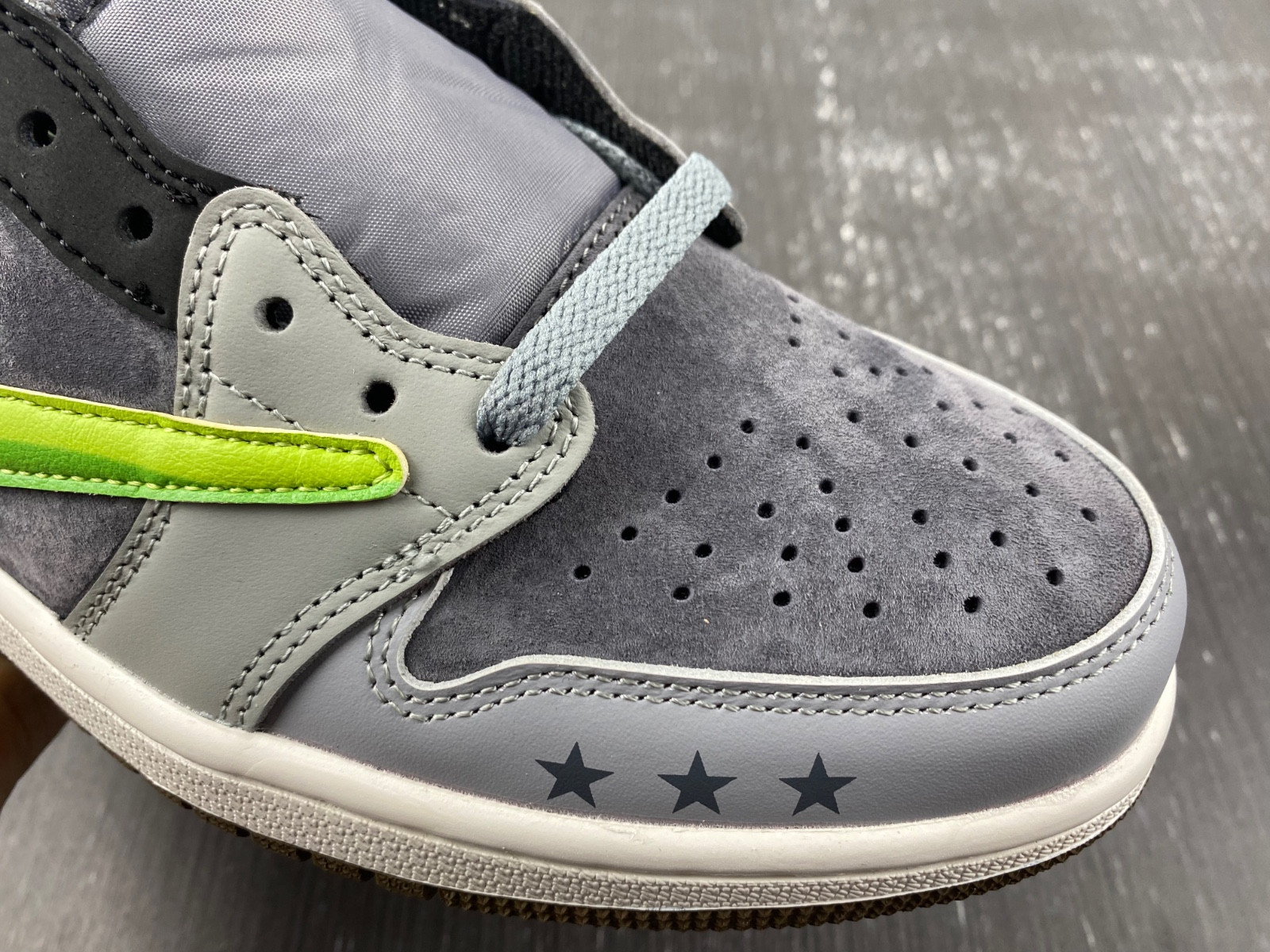 Jordan 1 Retro Low CZ0790-043
