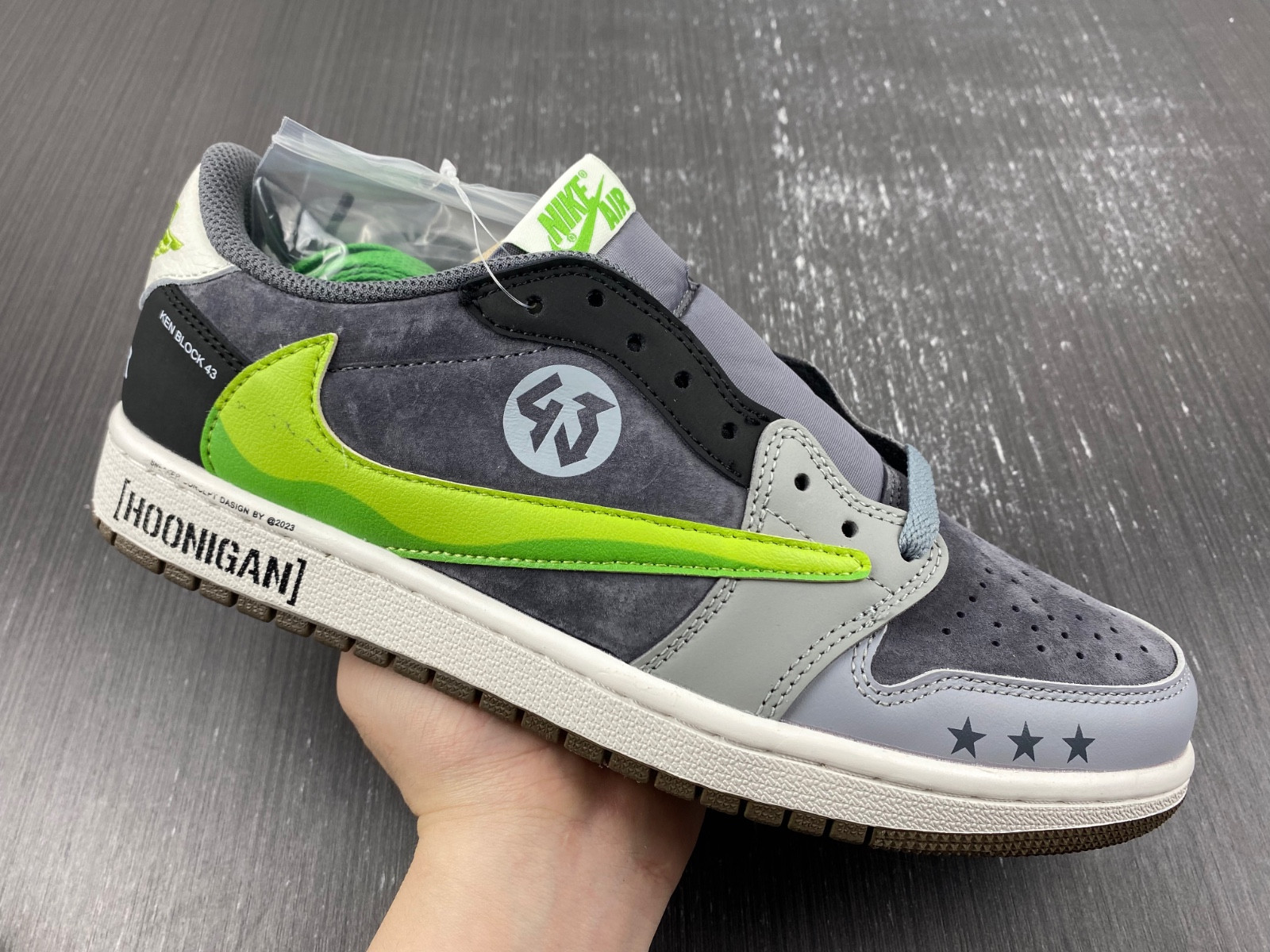 Jordan 1 Retro Low CZ0790-043