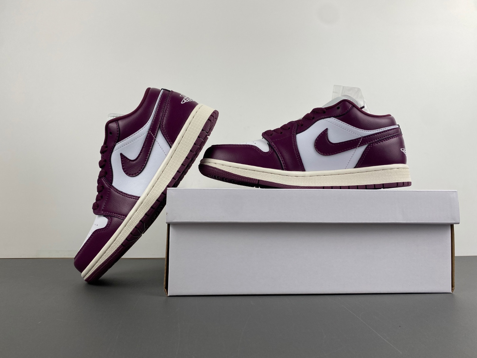 Air Jordan 1 Low DC0774-161