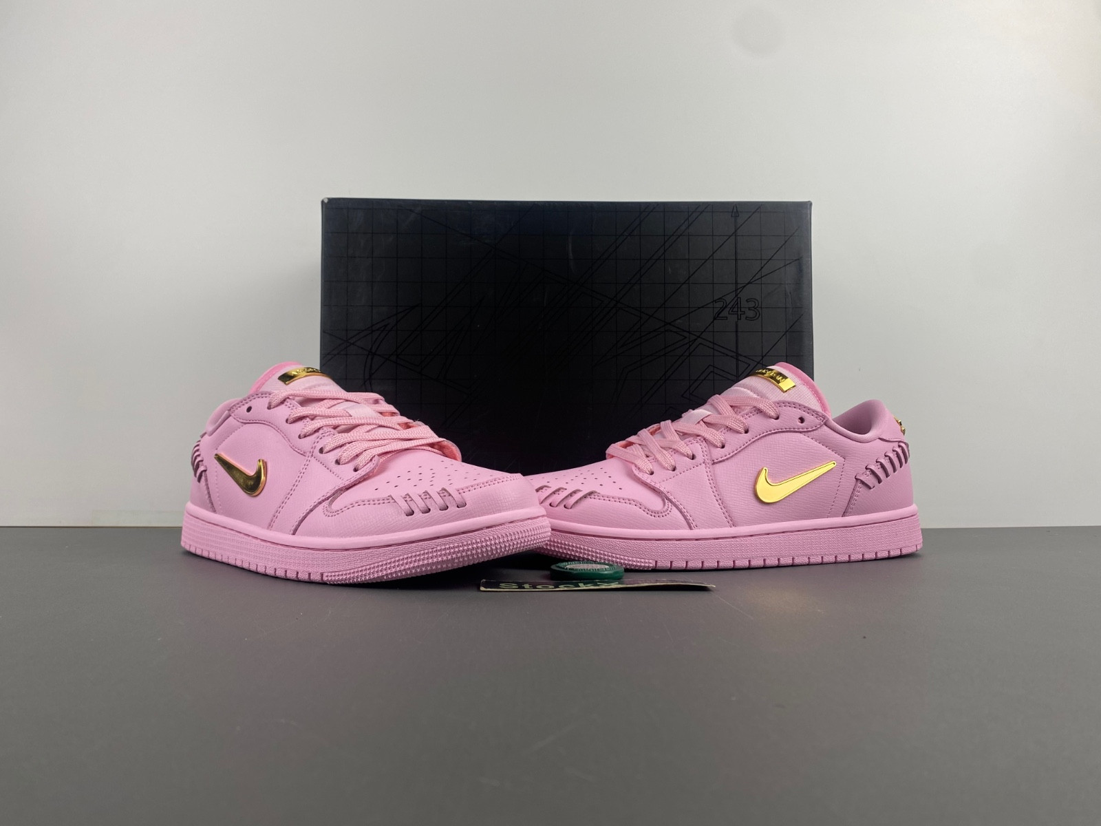 Air Jordan 1 Low WMNS “Method of Make” FN5032-600
