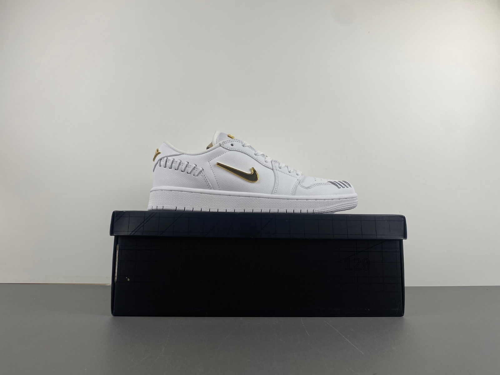Air Jordan 1 Low Method of Make FN5032-100
