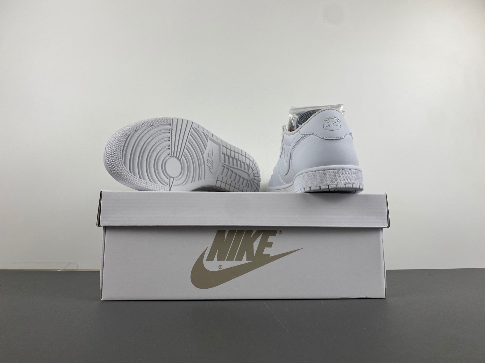 Travis Scott x Air Jordan 1 Low DM7866-292