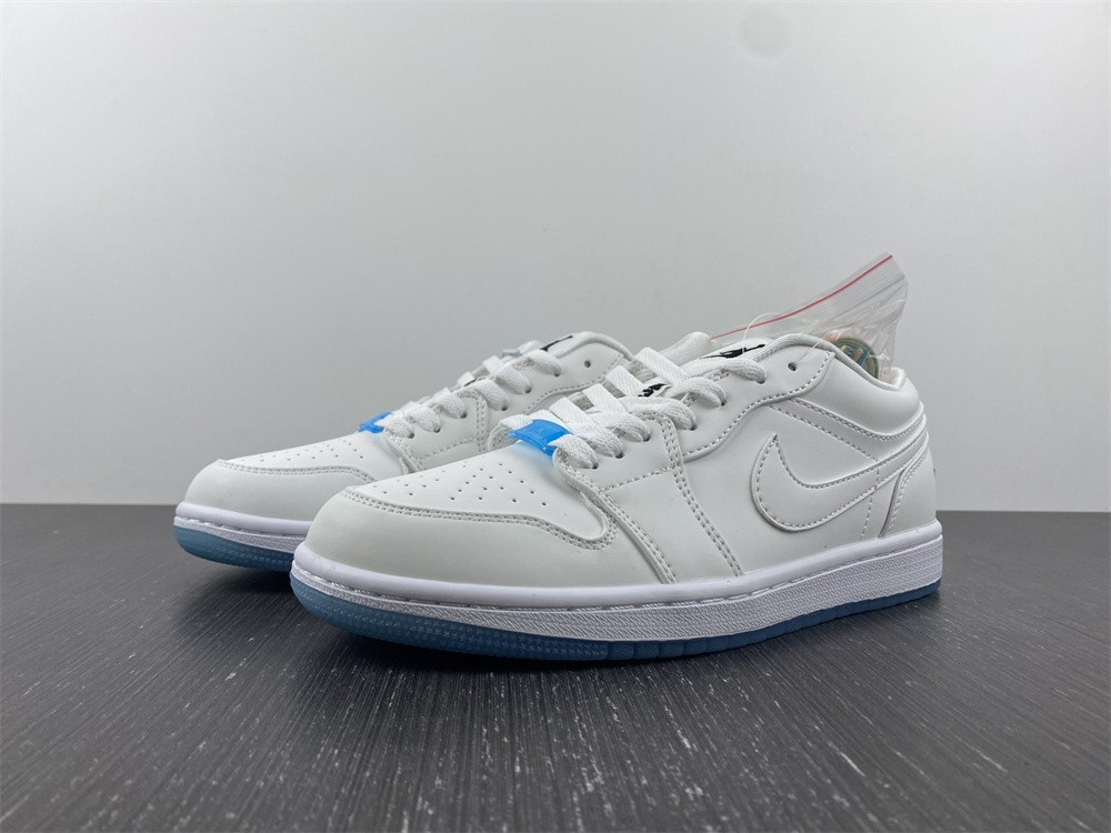 Air Jordan 1 Low AJ0819