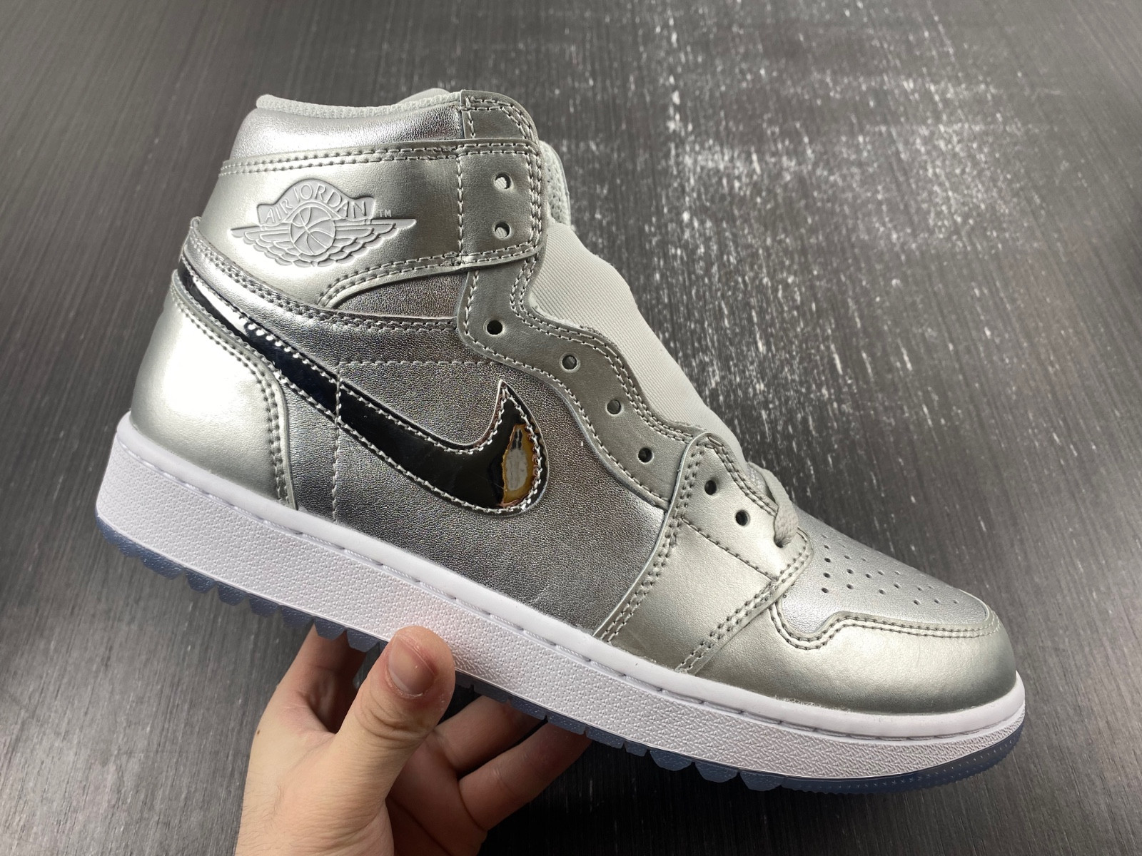 Air Jordan 1 High Golf “Gift Giving” FD6815-001