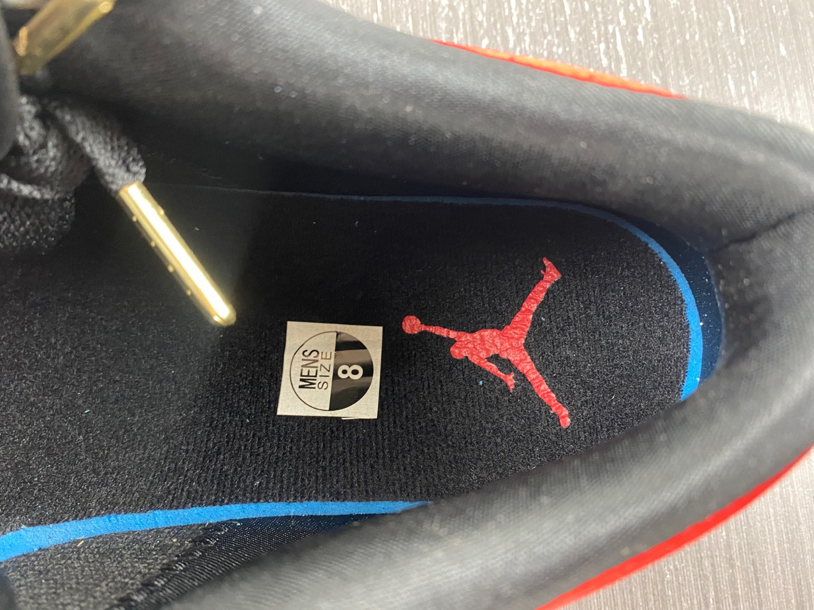 Air Jordan 1 Low OG WMNS “Satin Bred” FD4810-061-01