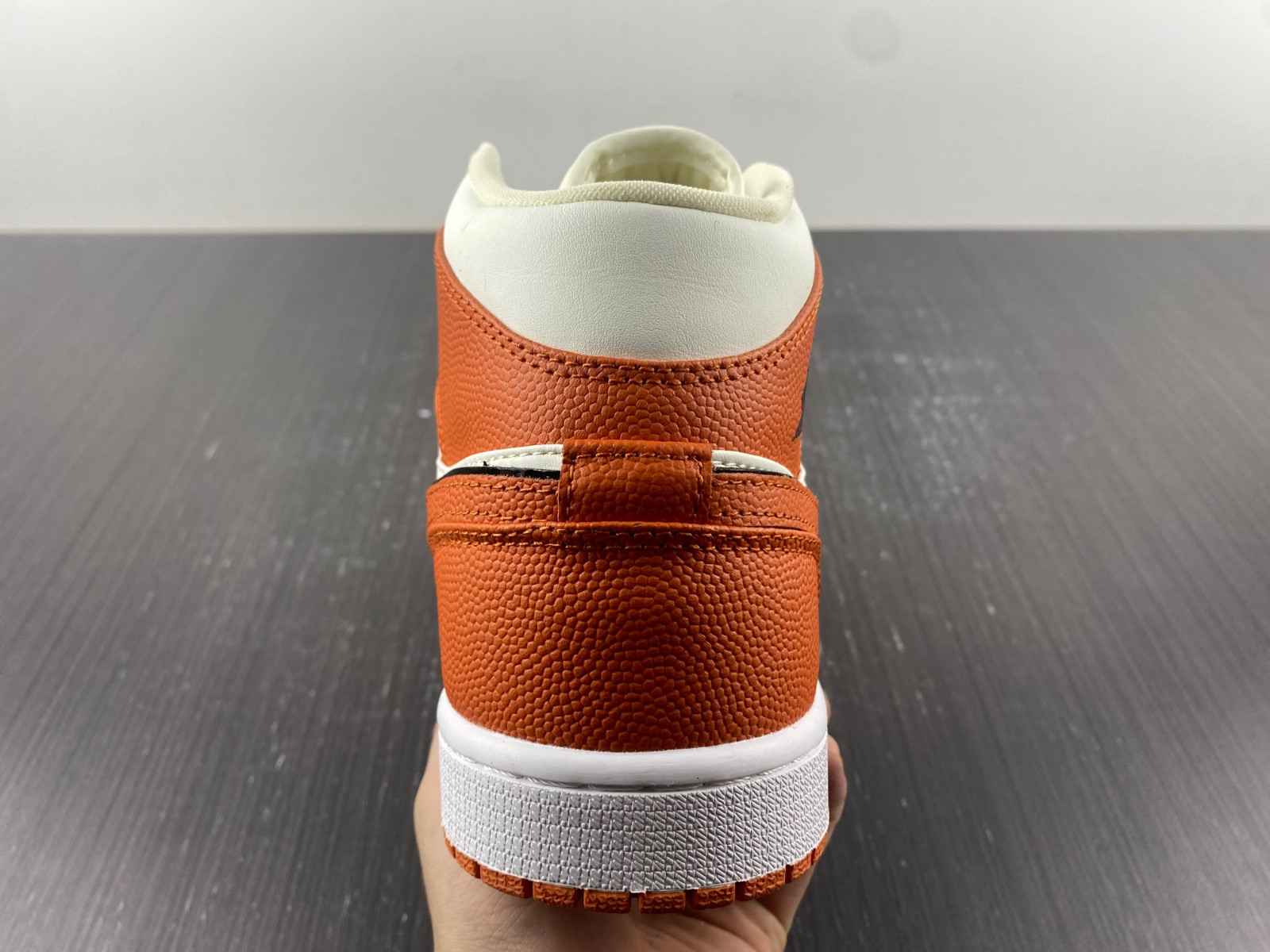 Jordan 1 Mid SE Sport Spice  DV1302-100