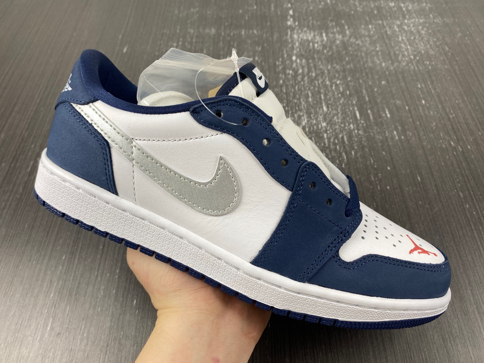 Nike SB x Air Jordan 1 Low CJ7891-400