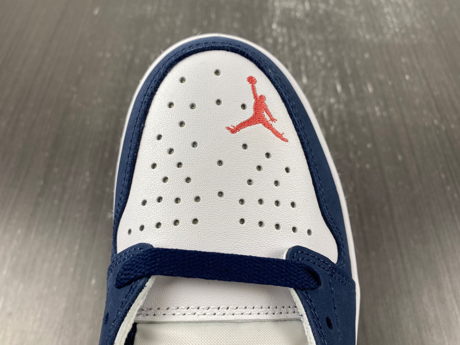 Nike SB x Air Jordan 1 Low CJ7891-400