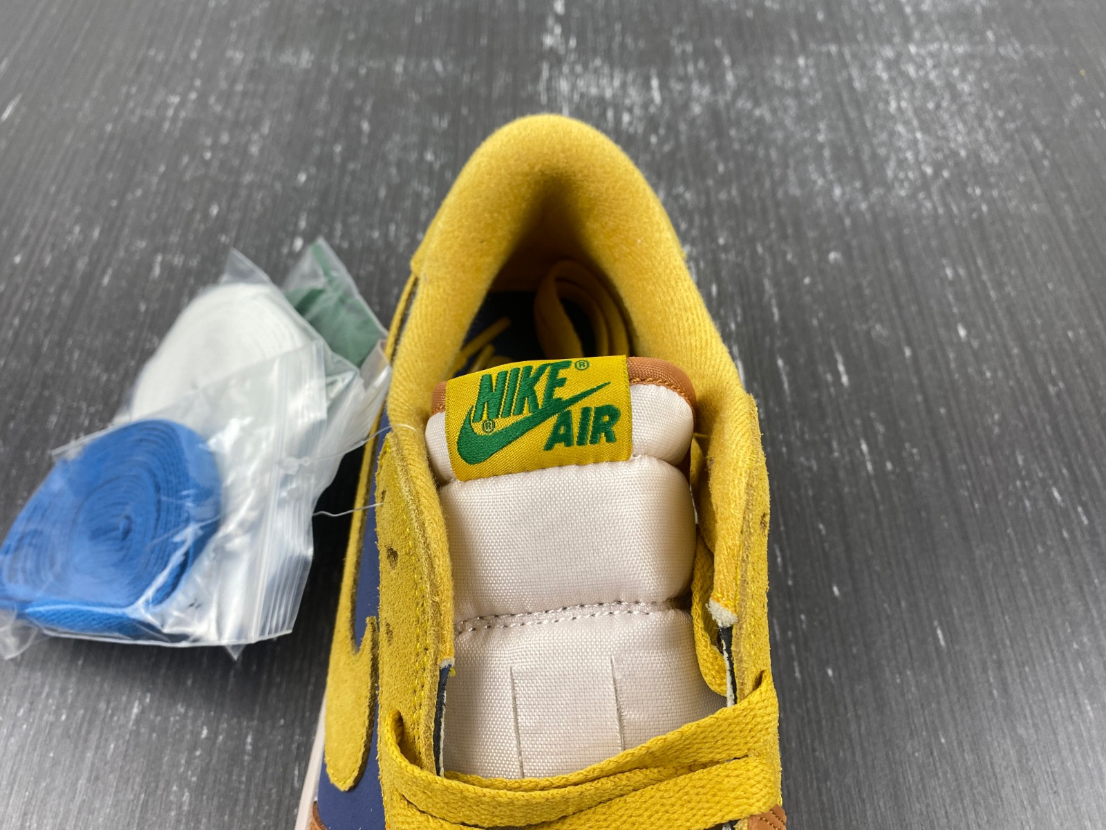 Air Jordan 1 Low DM7866-892