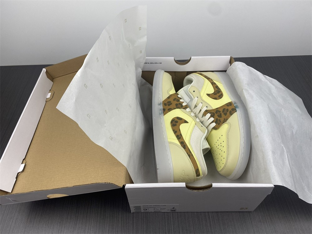 Air Jordan 1 Low “SNKRS Day” DN6998-700