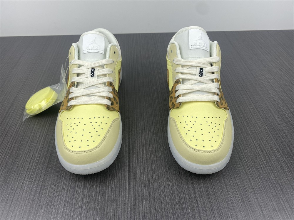 Air Jordan 1 Low “SNKRS Day” DN6998-700