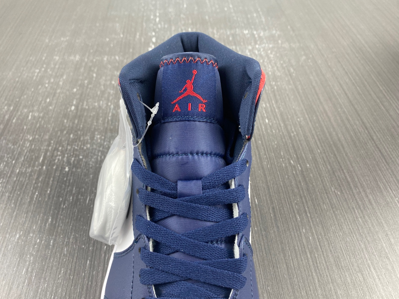 Air Jordan 1 Mid SE “USA” 852542-104