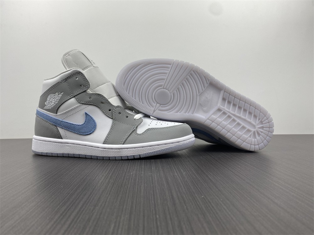 Air Jordan 1 Mid WMNS BQ6472-105
