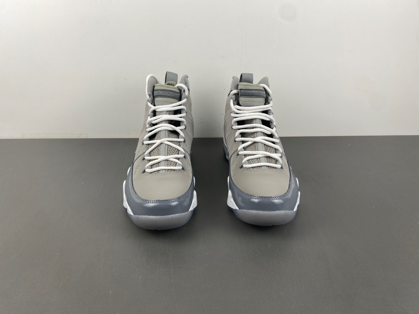 Air Jordan 9