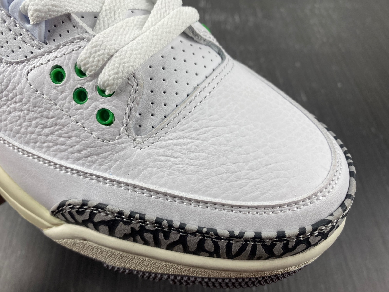 Jordan 3 Retro Lucky Green (W)  CK9646-136