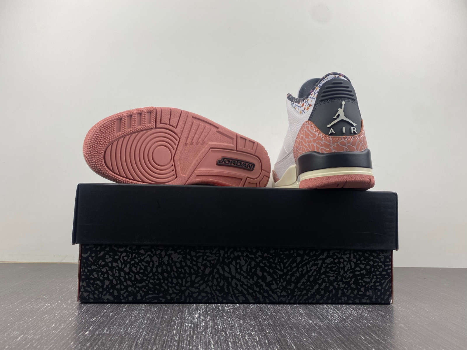 Air Jordan 3 GS “Vintage Floral” 441140-100