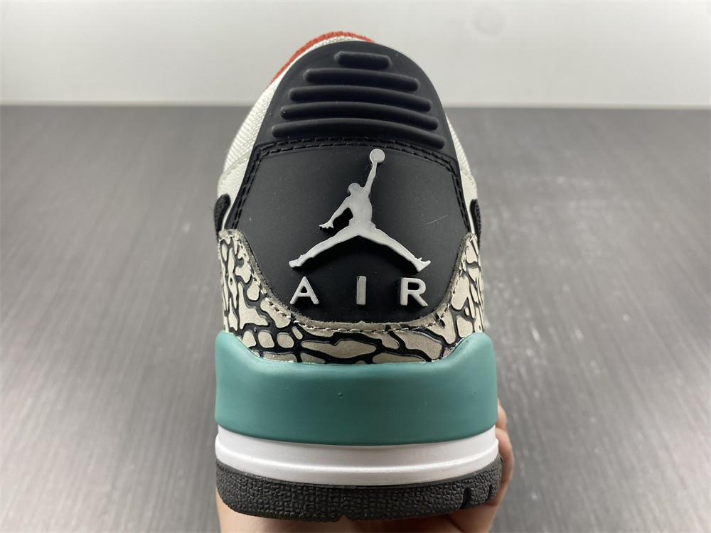 Jordan Legacy 312 Low  DZ2762-101