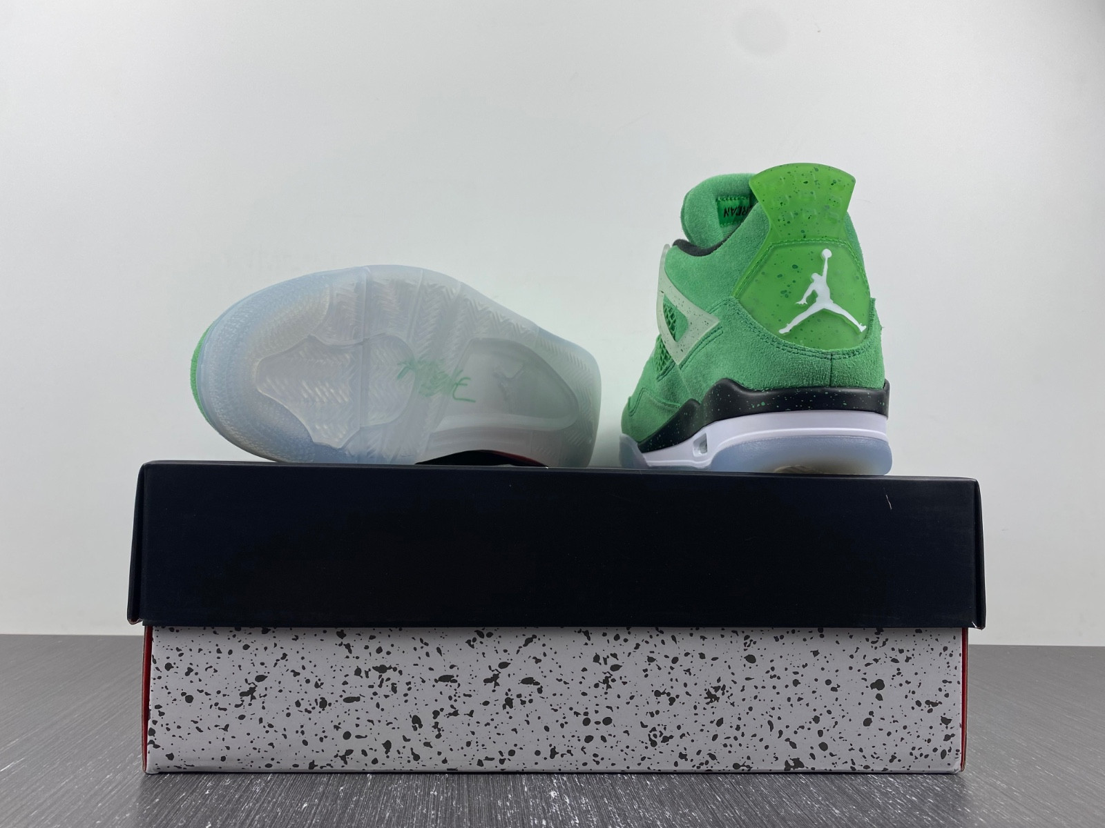 Air Jordan 4 AJ4-601