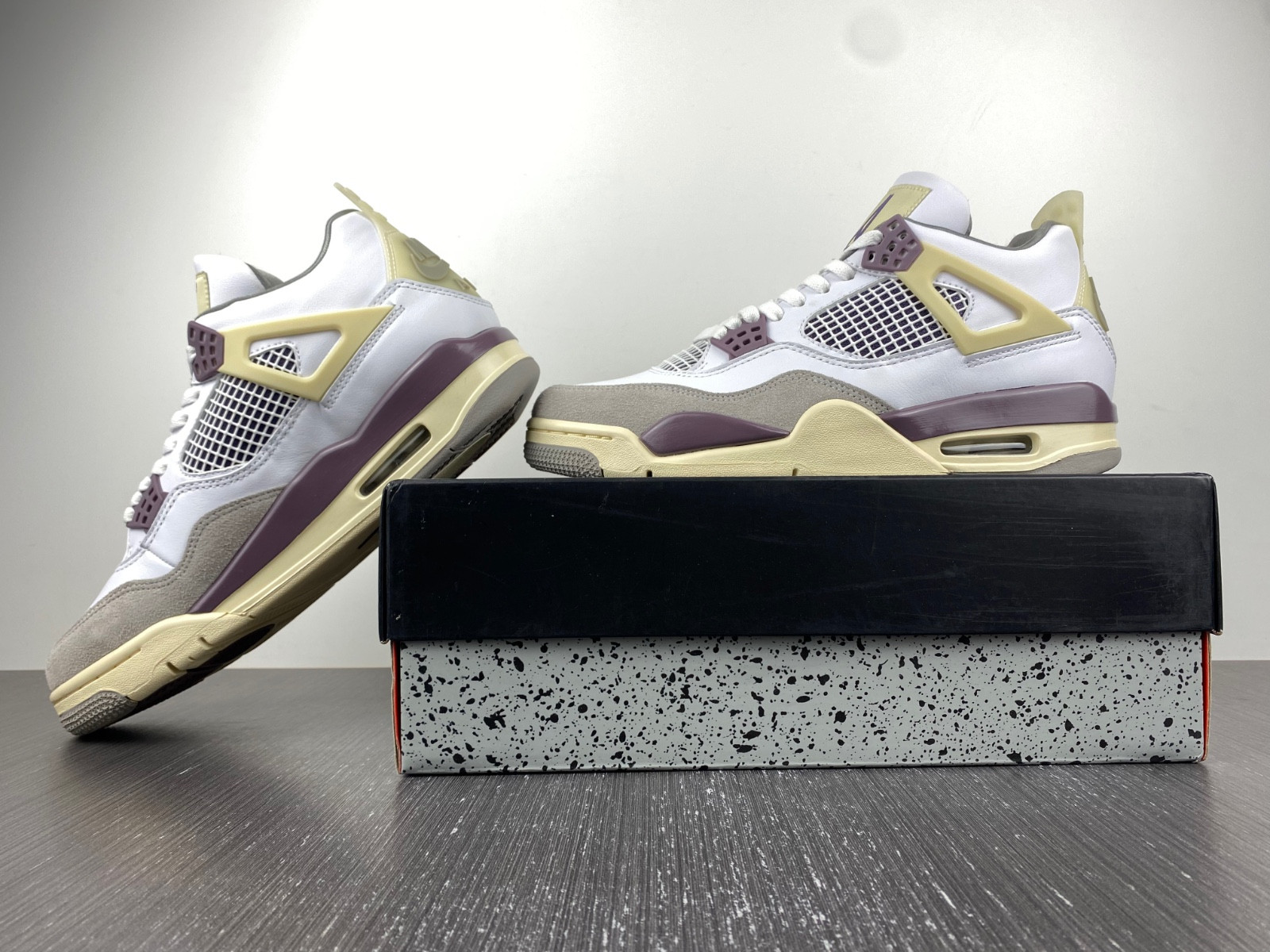 Air Jordan 4 x A Ma Maniere DH6927-068