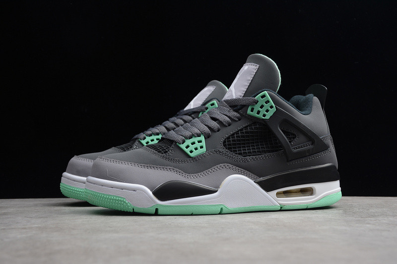 Air Jordan 4  