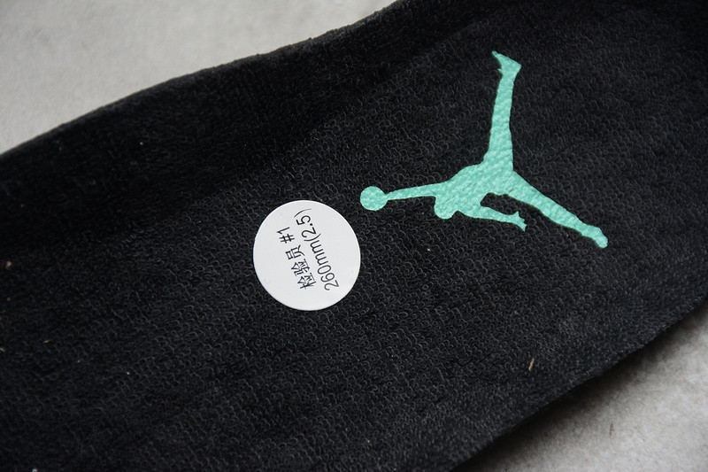 Air Jordan 4  