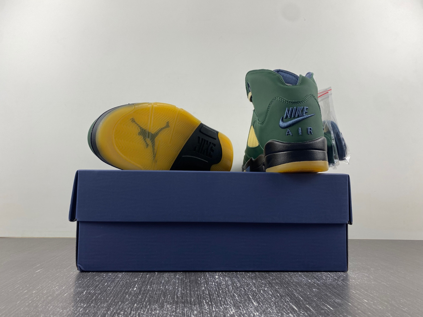 Air Jordan 5 "Navy Green” FZ5758-003