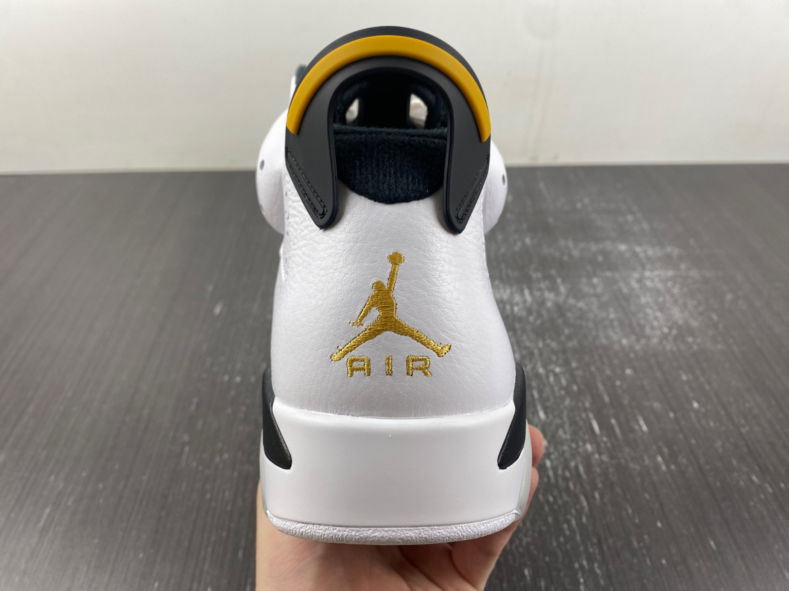 Air Jordan 6 “Yellow Ochre” CT8529-170