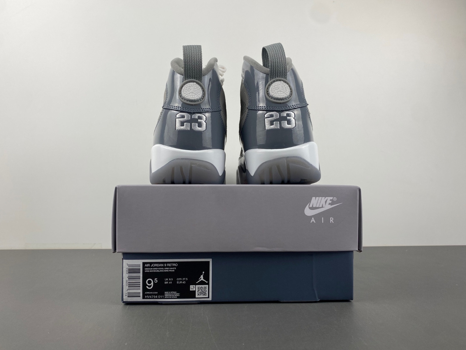 Air Jordan 9