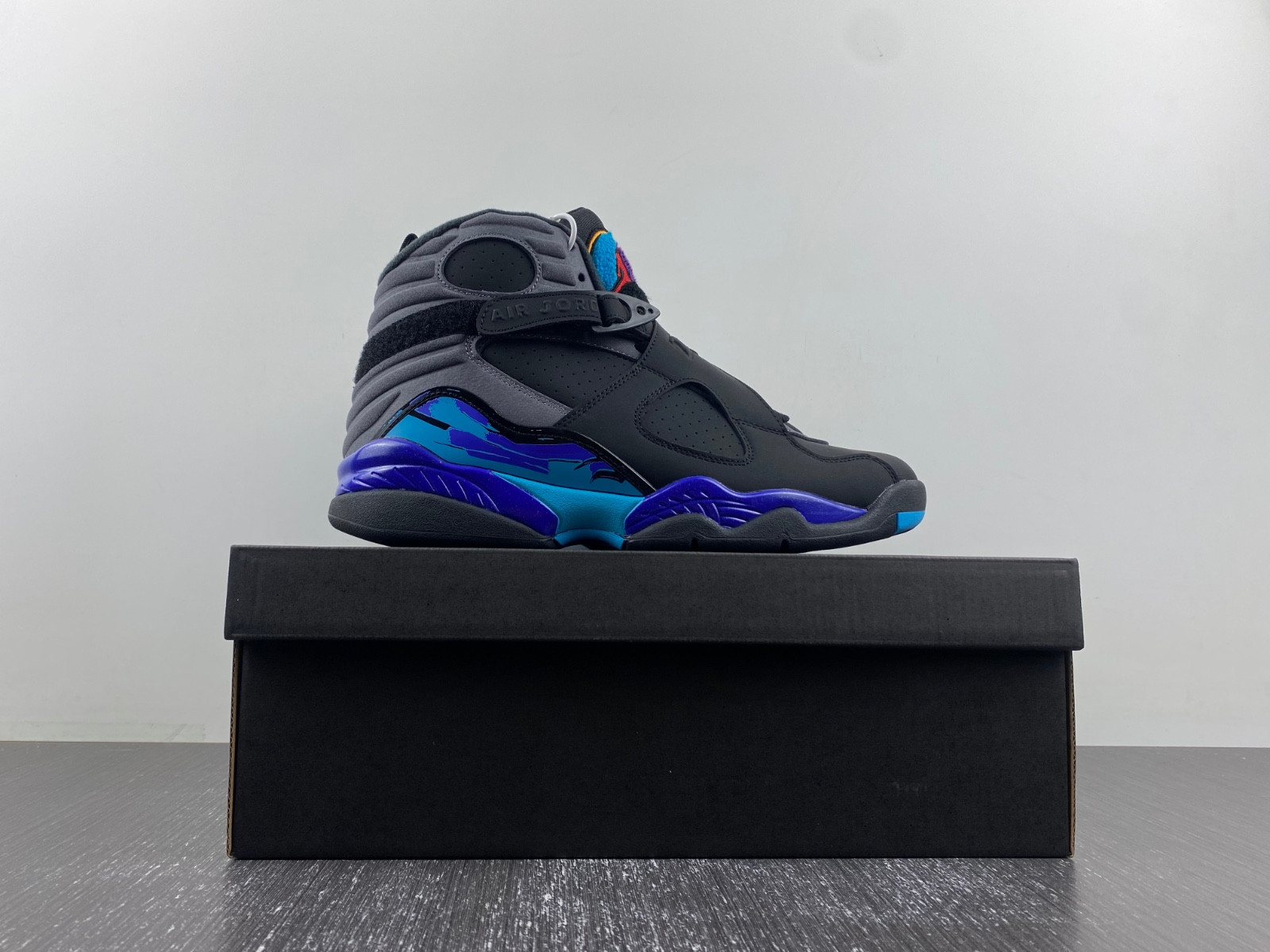 Air Jordan 8 “Aqua” 305381-025