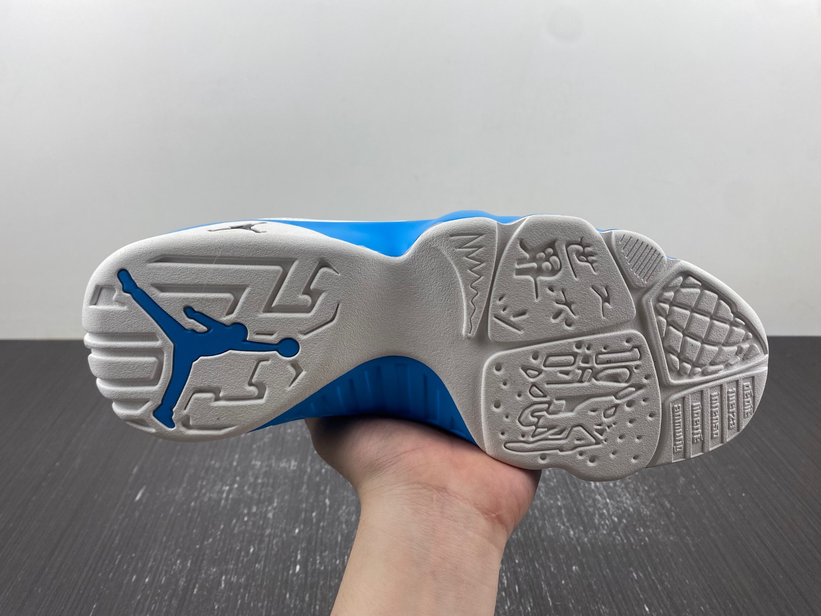 Jordan 9 Retro Powder Blue (2024) FQ8992-101