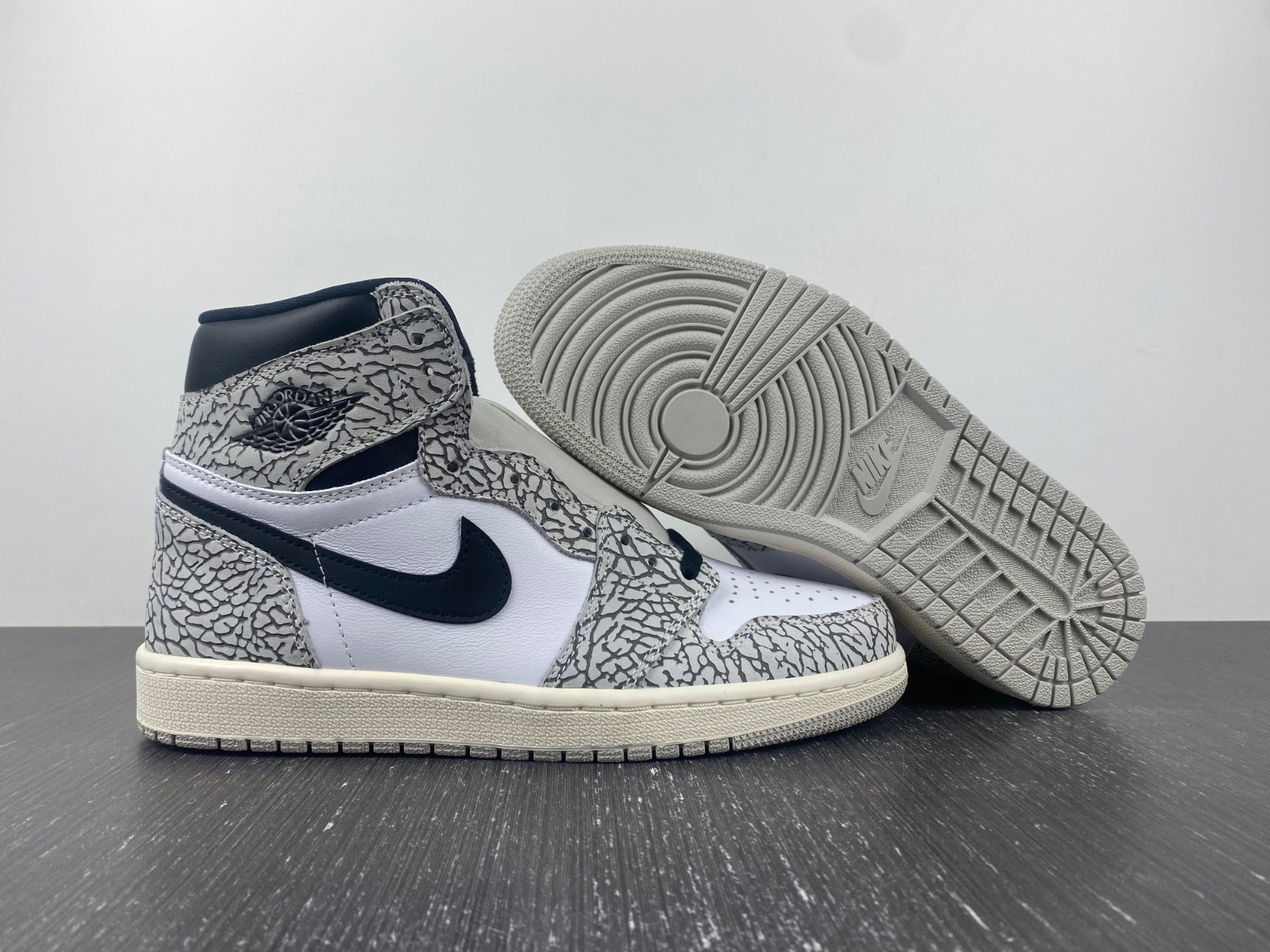 Air Jordan 1 High OG 