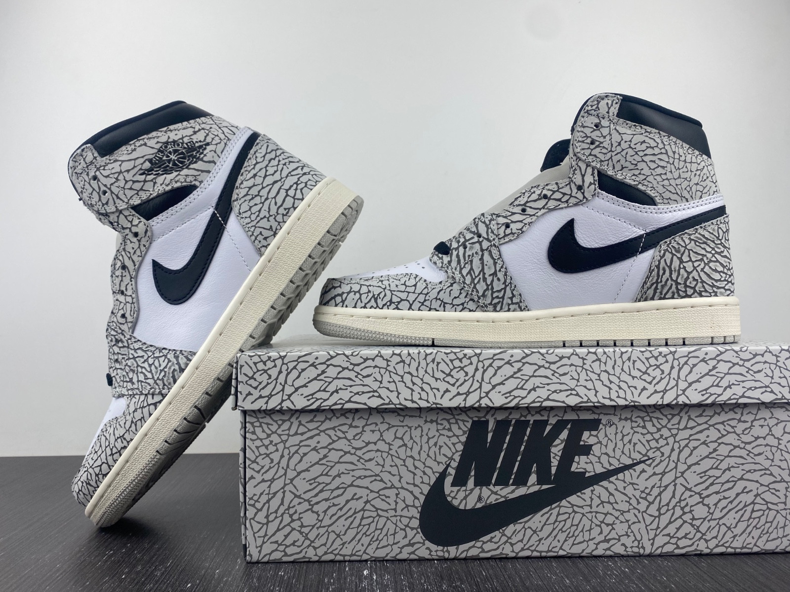 Air Jordan 1 High OG 