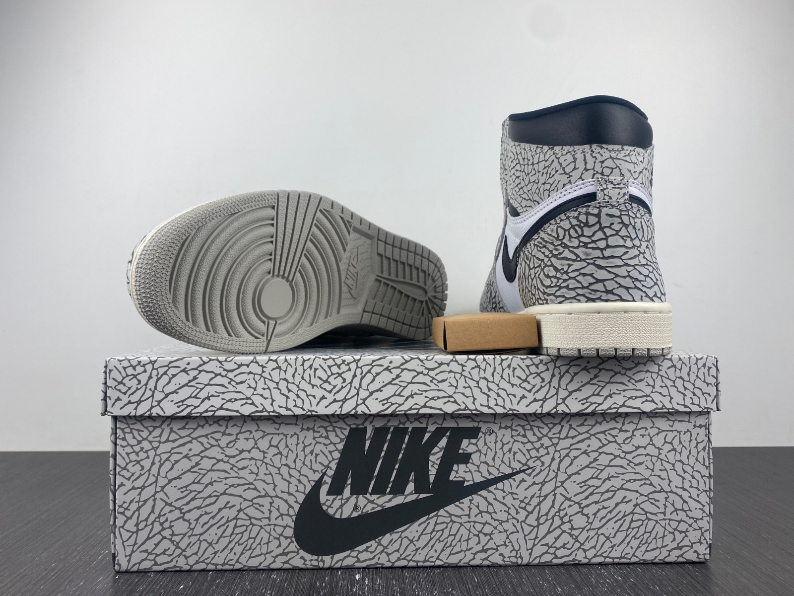 Air Jordan 1 High OG 